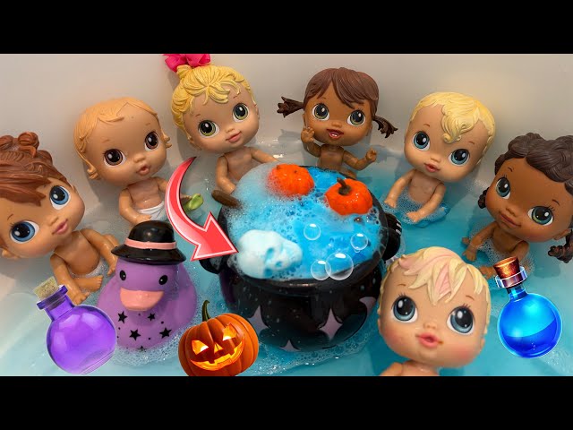 Baby alive crib life dolls Swimming in the Bath 🛁 Halloween 🎃 bath making potions 🧪 pretend play 
