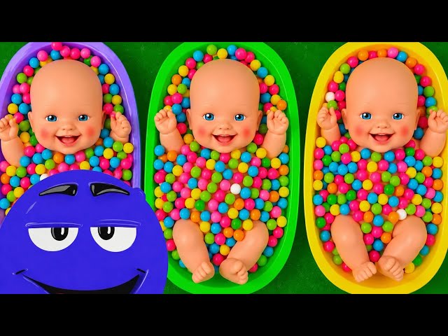 Sorting Colorful Candy with Baby Dolls - Satisfying Color Play 67