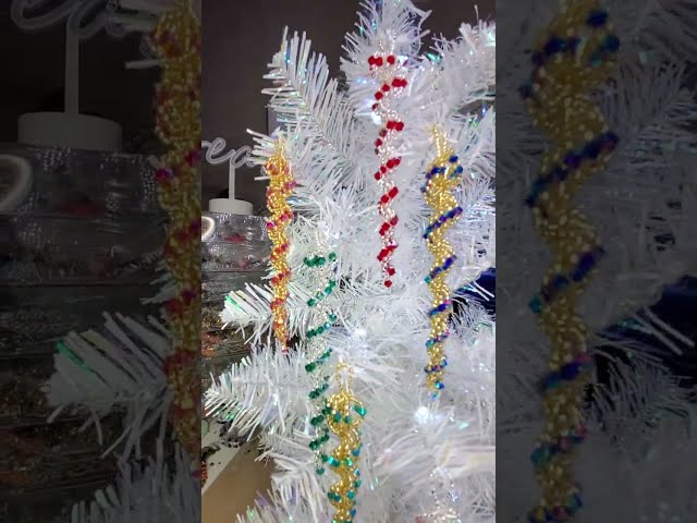 How to Make Sparkly Icicle Ornaments for Your Tree!
