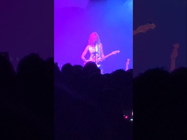 Chloe Moriondo @ Showbox SODO Up Next: Cavetown!!!