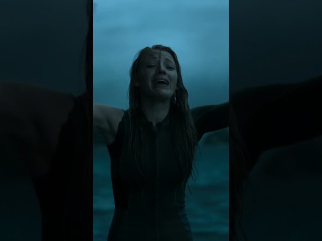 POV: Trapped on the beach with nowhere to run 😰🏖️ #horror #survival #movieclips