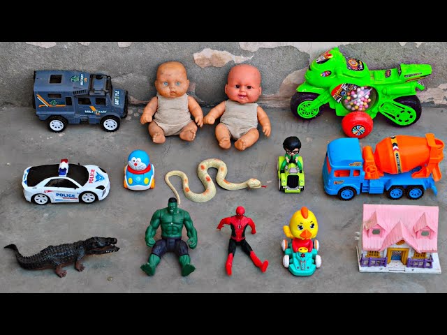 Spiderman saves Hulk from dinosaur - car cartoon video