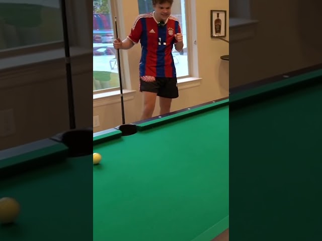 Sketch & Jynxzi Play 8 Ball Pool