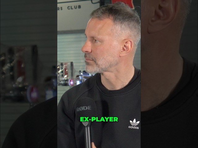 RYAN GIGGS: CARRICK or ENRIQUE? #MUFC