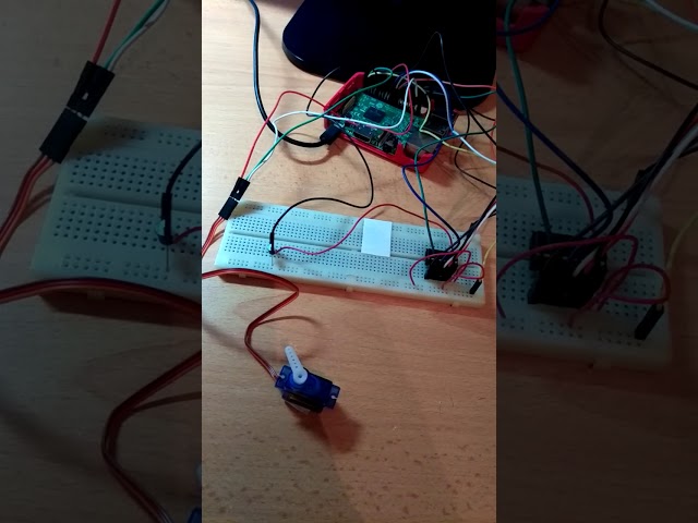 Raspberry. Sensor de Temperatura - Motor - Servo - GPIO