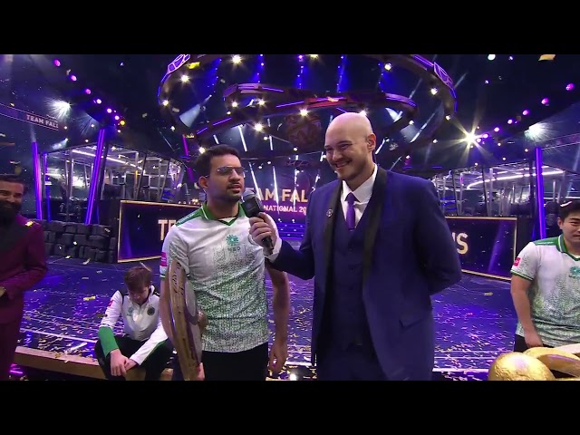 Slacks "MAY I INTRODUCE YOU TO AMMAR THE...." 🤣🤣🤣