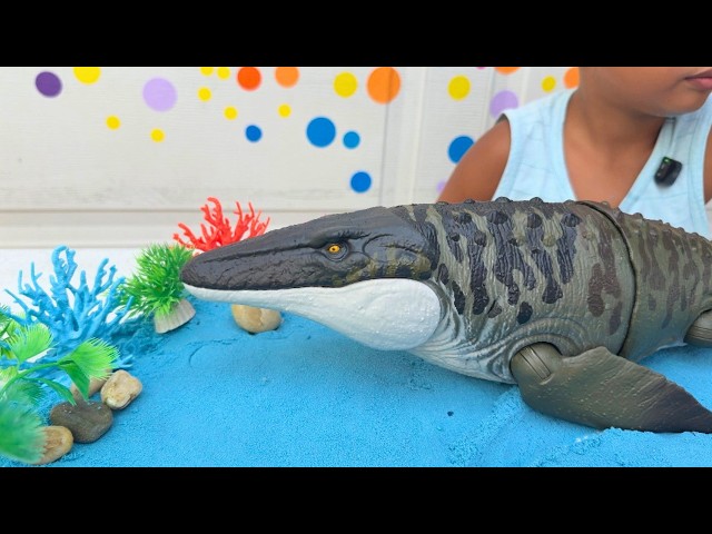 Mosasaur Reptile Extinct vs Living Creatures | Monsters