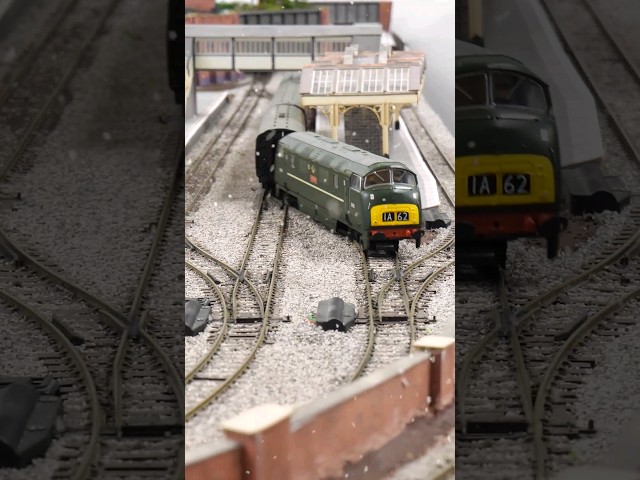 🎄 Day 21 - Bachmann Class 42 Warship | Loco Advent Calendar 2023 🎁