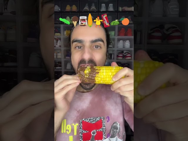 Food ASMR Eating a Hand Gummy #asmr #food #mukbang #eatingsounds