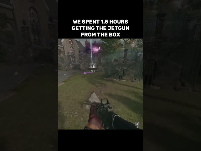 Getting the Jetgun from the box is impossible #libertyfalls #blackops6 #blackopszombiesmemes