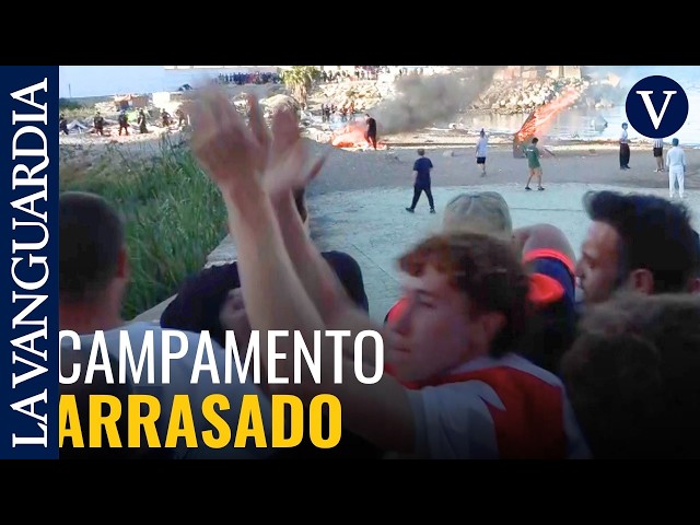 Ceuta roza el estallido social tras la quema de un campamento de inmigrantes