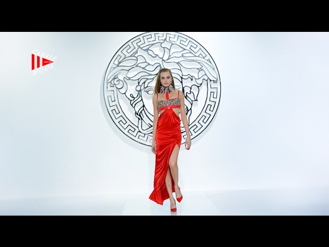 VERSACE Fall Winter 2013 Milan 4K - Canale Moda
