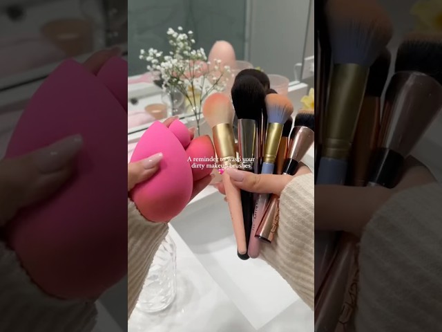 #asmr #asmrsadie #makeup #makeupbrushes #cleaning #relaxing #soothing