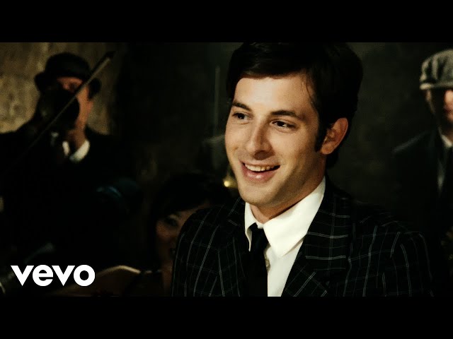 Mark Ronson ft. Amy Winehouse - Valerie (Official Video)
