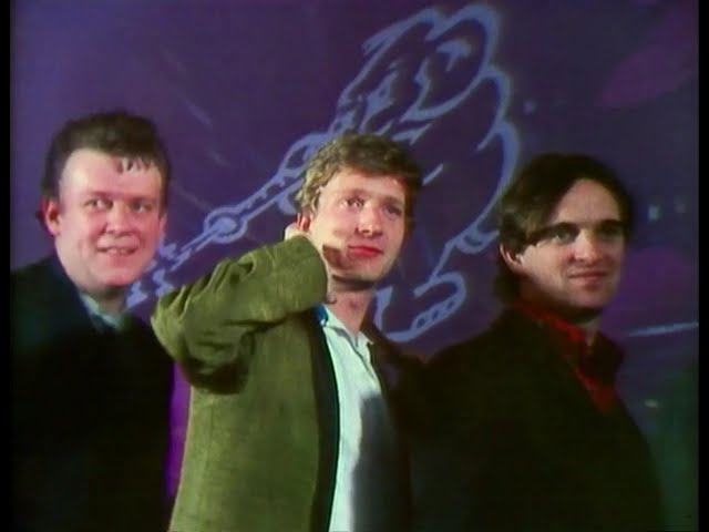SQUEEZE - Tempted (1981) (Original Video)