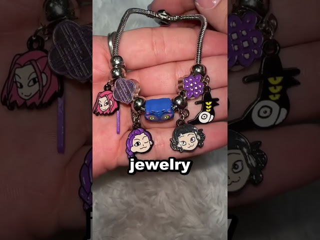 The Tiniest Jewelry in the World