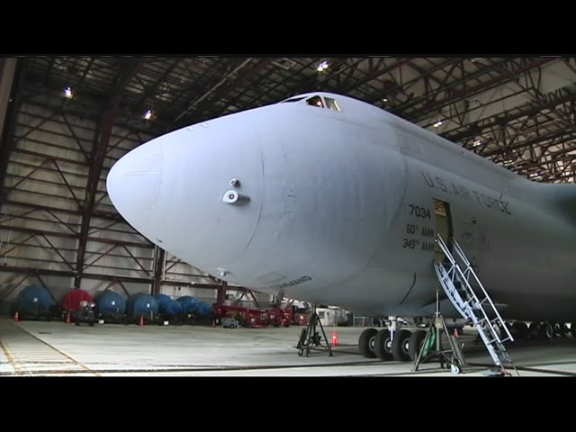 Tour of the C-5 Aircraft