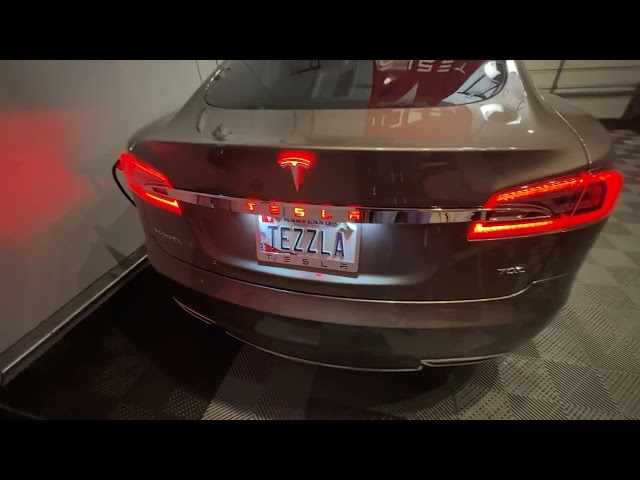 A quick video of the Tesla appliqué!