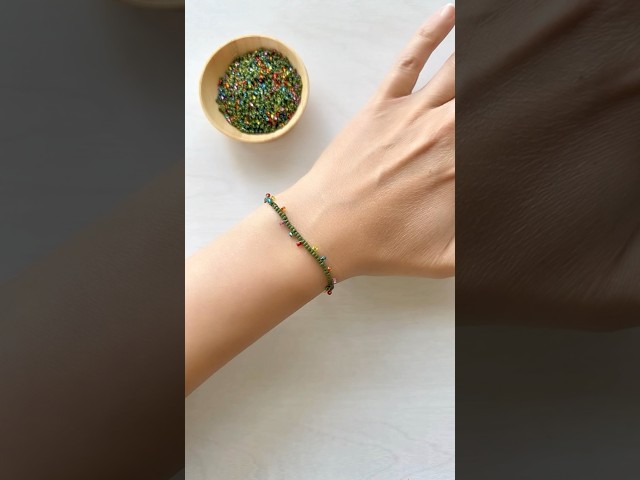 How to: Make a Rainbow Lights Beaded Bracelet for Christmas #Shorts