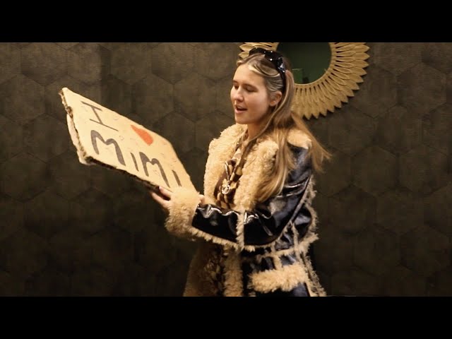 Mimi Webb - Dumb Love Tour Diary