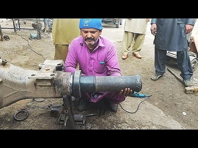 Truck Rear Axle Repair | Repairing broken axle Tube | Amazing technique to repair Axle