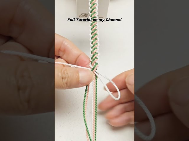 How to Tie the Lover’s Knot | Easy Macrame Bracelet Tutorial #shortstutorial #diy #macrame #knotting