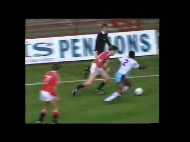 Manchester United v West Ham United 1988