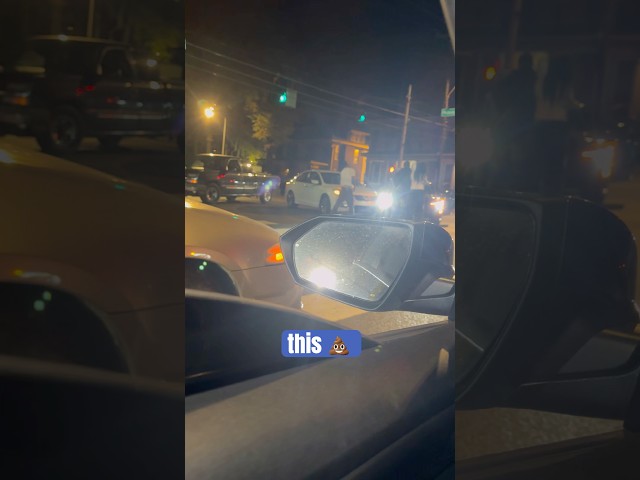 Two Cars Crash in a Memphis Intersection… Everyone’s Laughing 😭🚗 #memphis