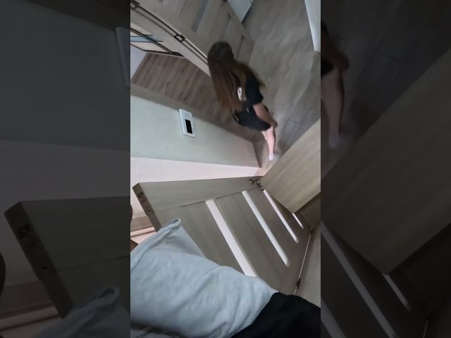 The police girl didn't find me 😂😂😂 #parkour #funny #pov #escaping #police
