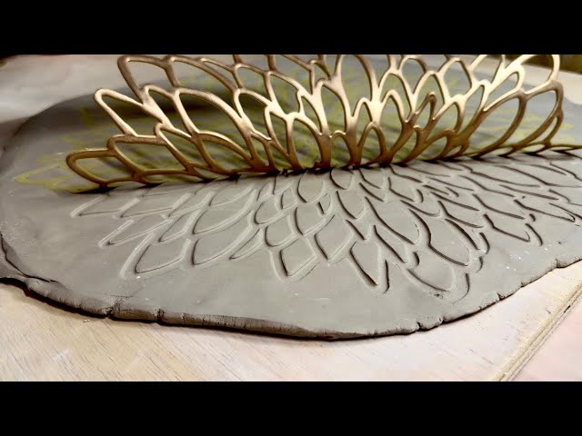 Make a Stunning Pottery Serving Bowl Without a Wheel! Easy Beginner Handbuilding Tutorial