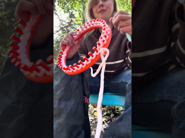Knitting a toque on a hat loom part 1