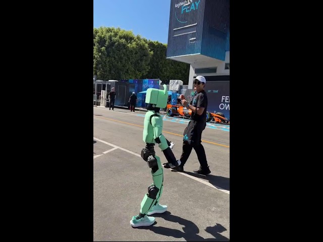 Kevin in Venice for Logitech G Play