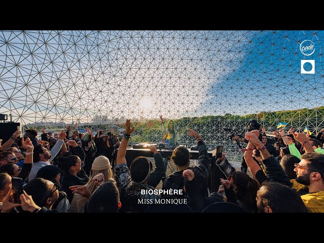 Miss Monique - Biosphère (live version)