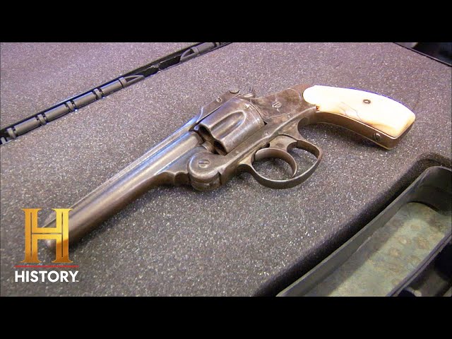 WILD, WILD MONEY for OUTLAWED Smith & Wesson Pistol | Pawn Stars (S6) | History