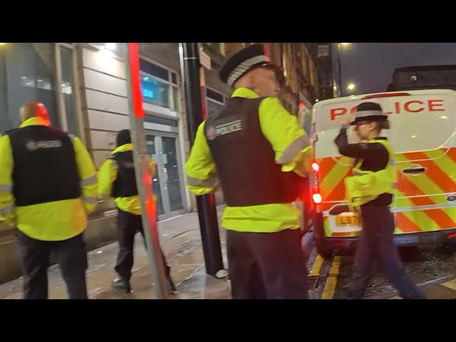 MANCHESTER CHAOS: Chasing A Creeper Through The City Center! (FOOT CHASE).