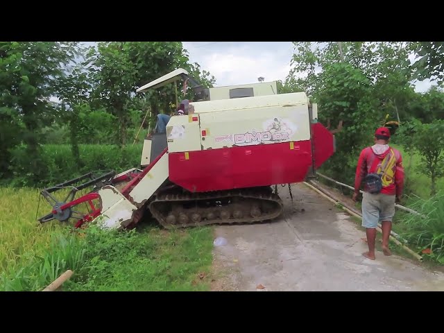 Proses Kombi Sawah Bimo turun naik Towing Truk