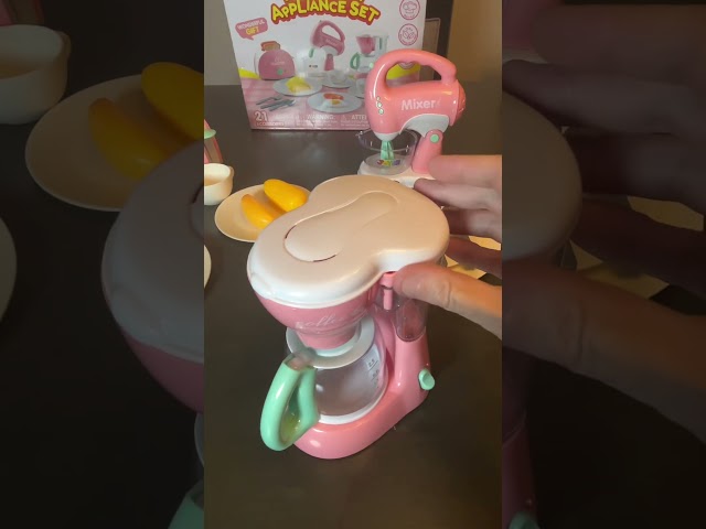 Pretend play fun for toddler girls