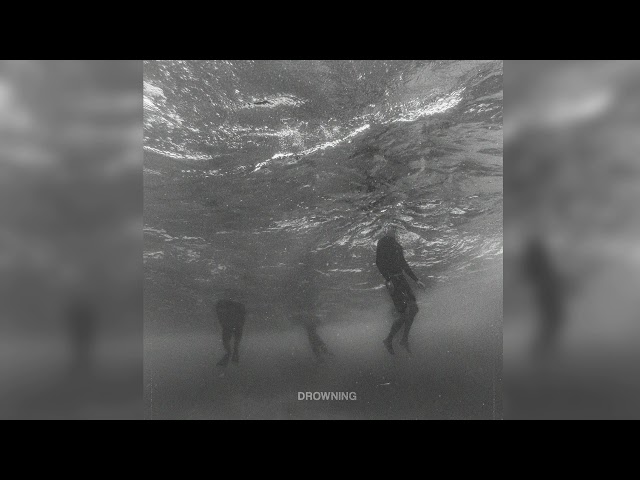 d r o w n i n g