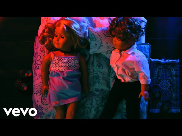 Sabrina Carpenter Skin - AGMV (American Girl Music Video)