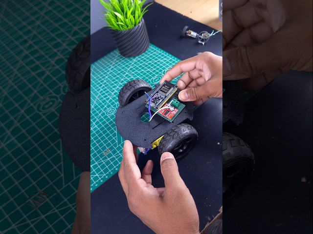 2WD Mini Rounded Robot Car Making | #ashwinprojects #AltiumStudentLab
