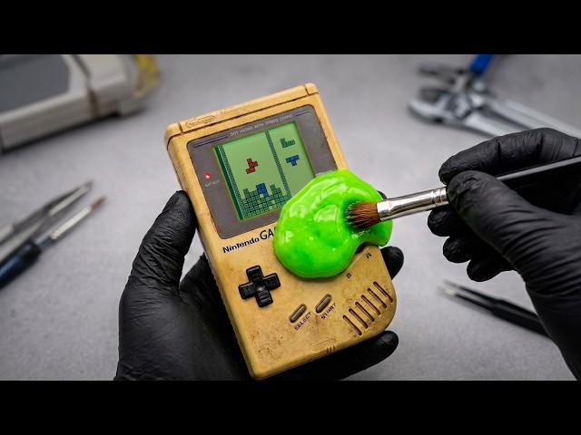 This Game Boy Hasn't Been White in 36 Years
