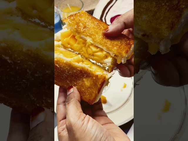 Mango Cheese Sandwich 🥪 #mangocheesecake #breadsnacks #mangorecipe #kannurkitchen #frenchtoast
