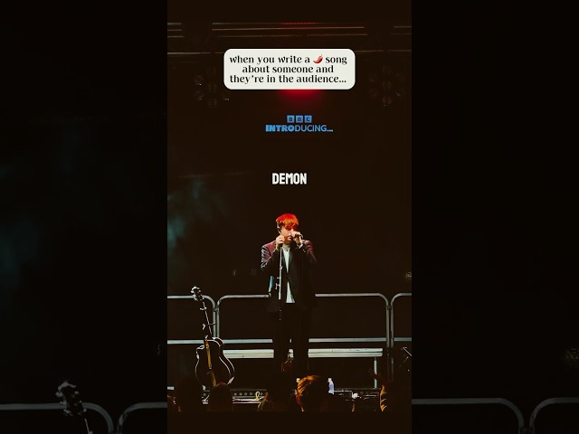 wrote her a 🌶️ song and she's in the crowd...
