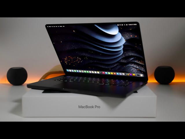 2026 MacBook Pro M5 Max - Unboxing & First Look (Super Fast)