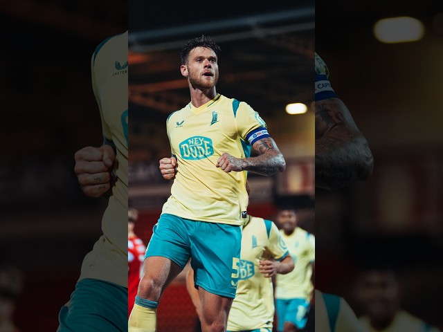 JOE LOW HEADS US AHEAD ⚽️ #efl #football #htafc