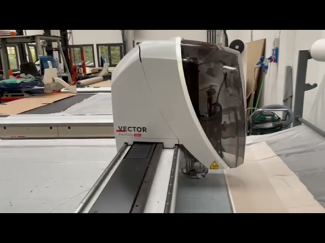 Like new Lectra VT-FA-IQ50-71 Automated cutting machine