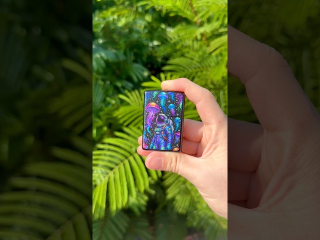 Case Jellyfish Planet pero en lugar de ser para cel, es para encendedor 😍 #lighter #astronaut #sea