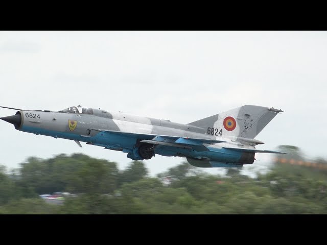 4Kᵁᴴᴰ ROMANIAN AIR FORCE MIG-21 LANCER C at RIAT 2019 Airshow