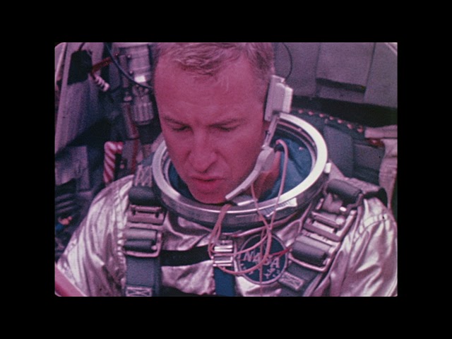 (1965) "Step Into Space": Apollo Astronaut Activities in Training, Engineering & Suits (NASA 16mm)