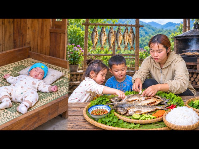 Smoldering Wood Fires to Make Smoked Fish! | Selling Catch at Local Market | Village Life